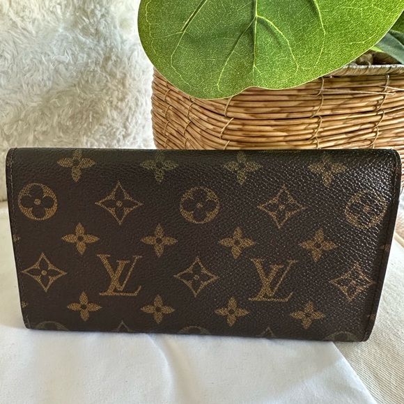 Louis Vuitton Monogram Canvas Continental Wallet in Brown and Gold - Picture 3 of 6